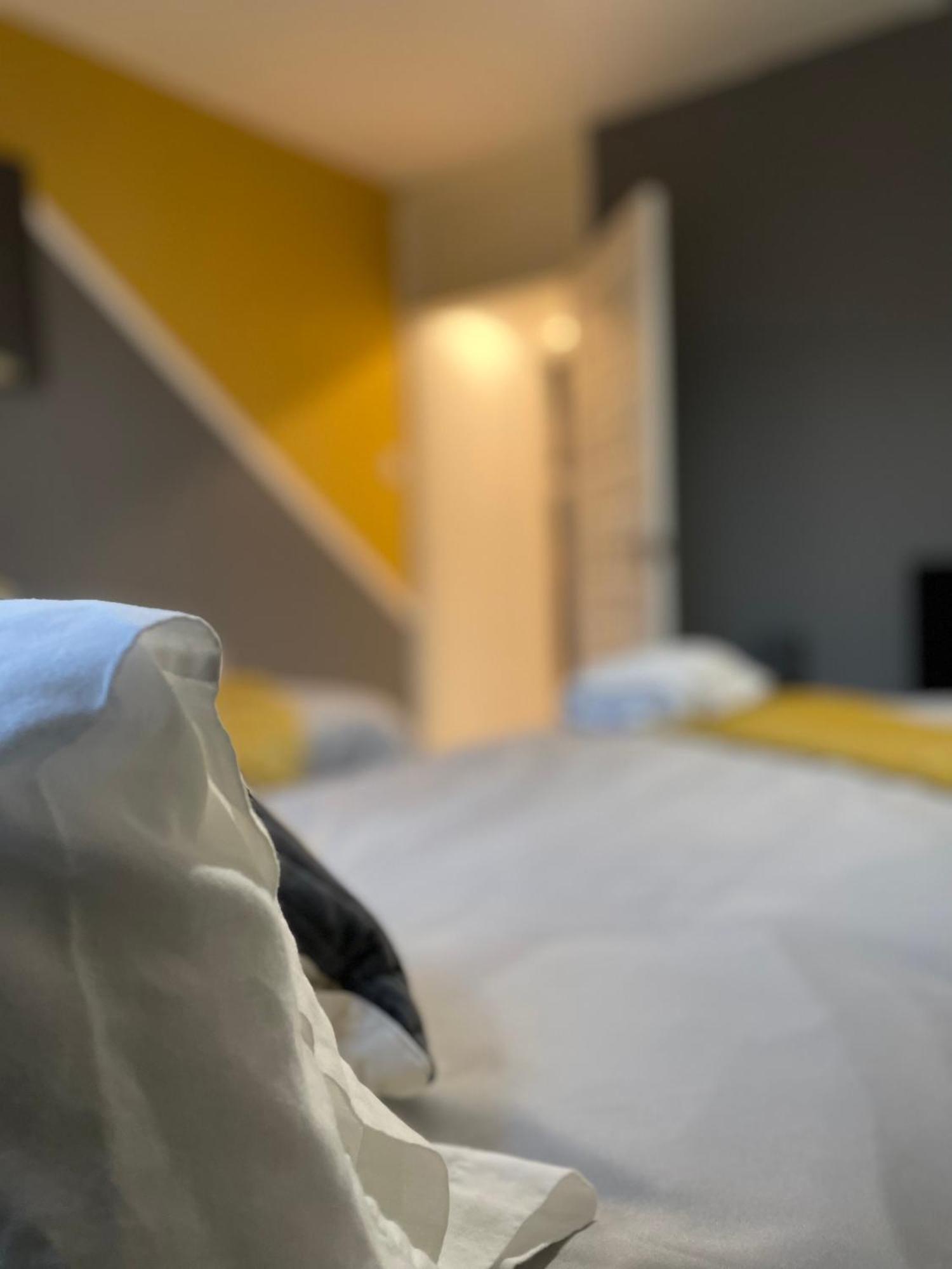 Home Sweet Home In Rg1 With Free Parking Reading Buitenkant foto